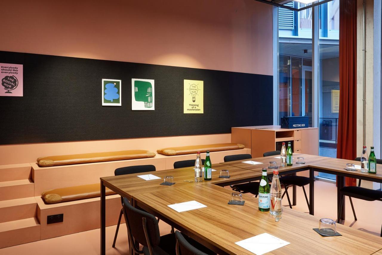 The Social Hub 4*