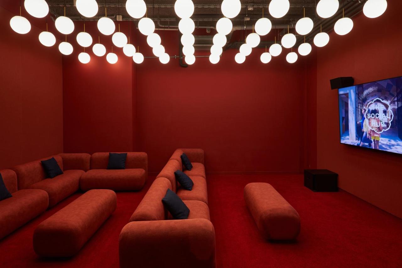Hotel The Social Hub 4*